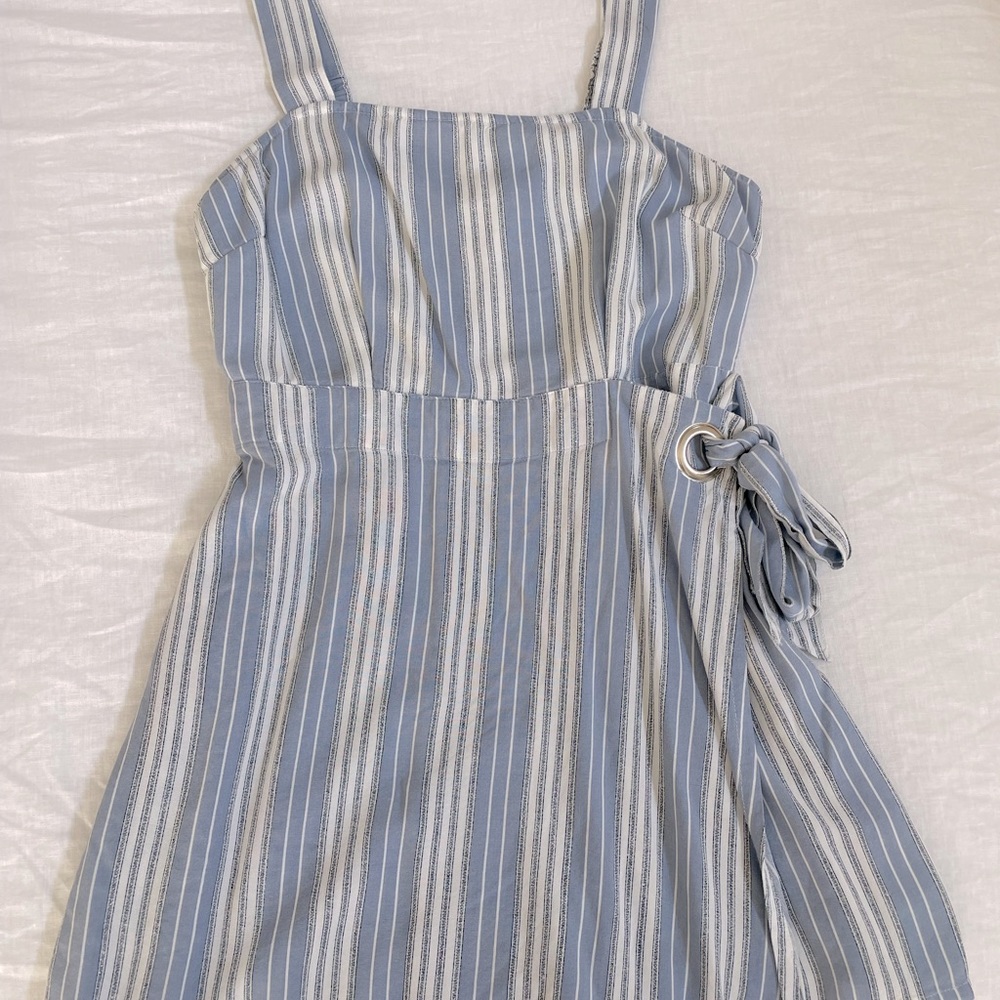 Size small jumper. Brand is Sincerely Jules. Worn 3 times.